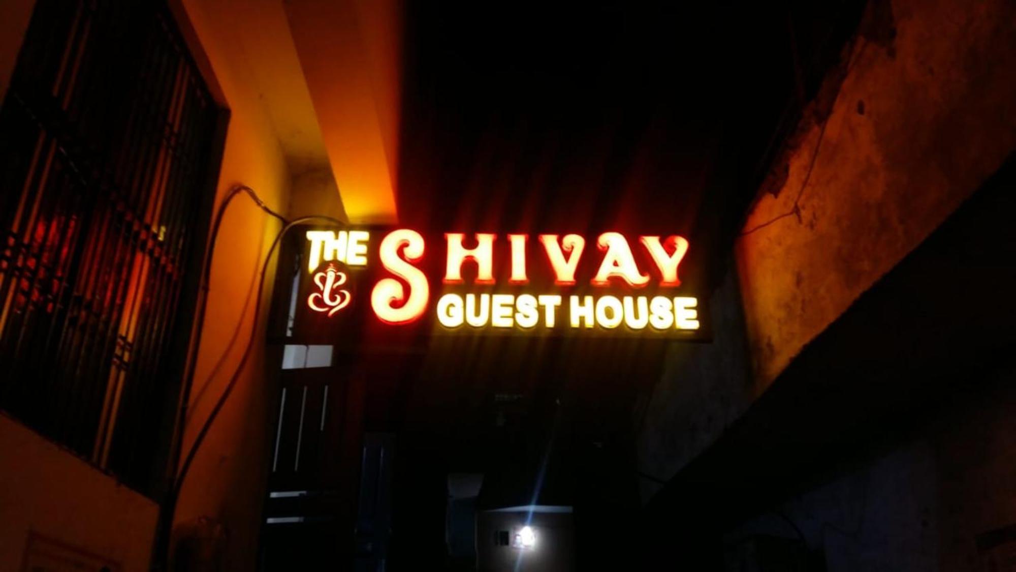 Goroomgo The Shivay Guest House Inn Варанаси Екстериор снимка