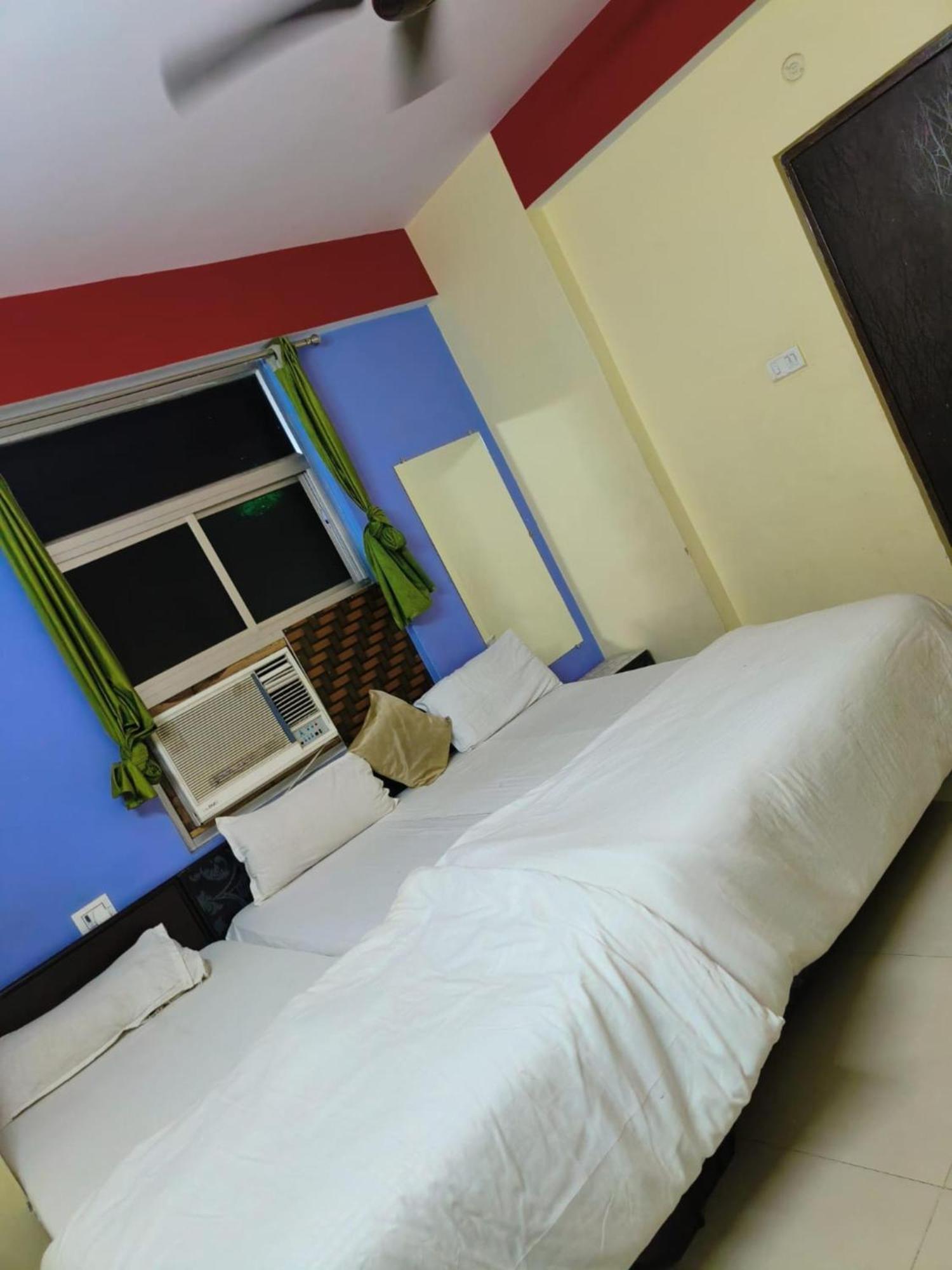 Goroomgo The Shivay Guest House Inn Варанаси Екстериор снимка