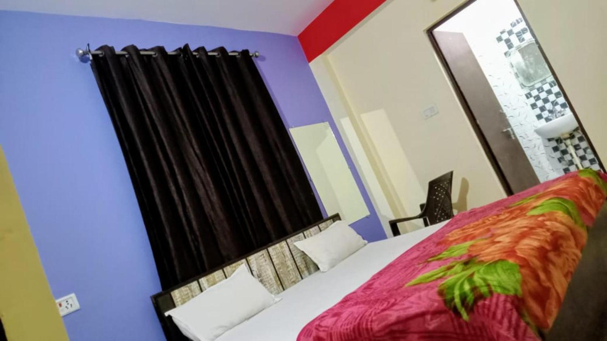 Goroomgo The Shivay Guest House Inn Варанаси Екстериор снимка
