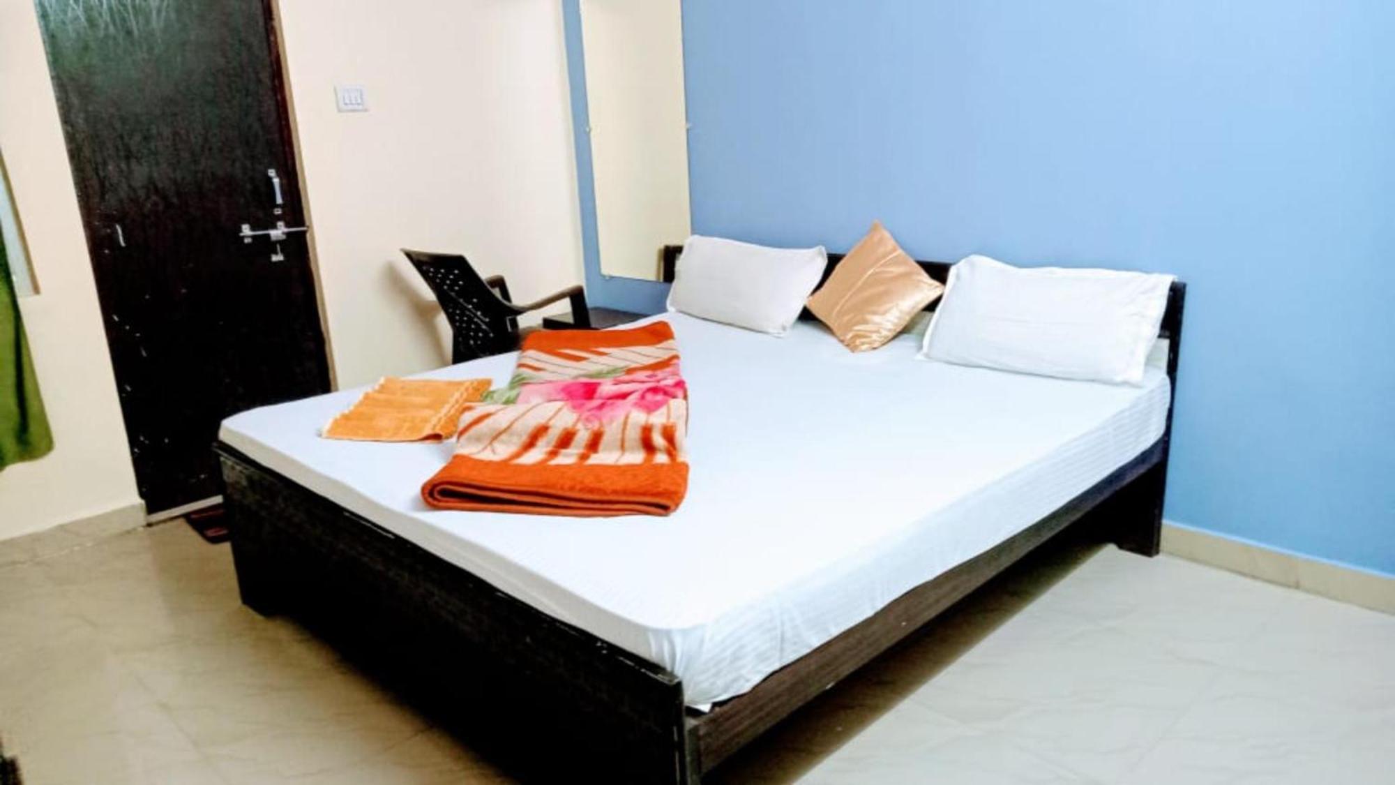 Goroomgo The Shivay Guest House Inn Варанаси Екстериор снимка